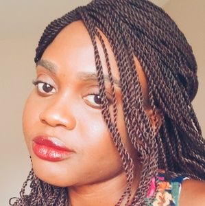 Meet your Posher, Eva